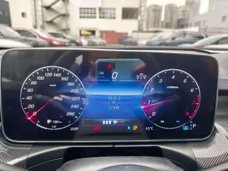 Mercedes-Benz C-Class 2024 C 260 L Edición deportiva Haoye interior foto 9