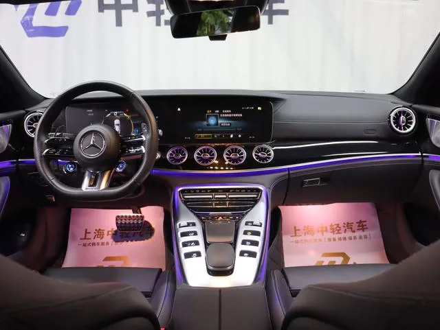 Mercedes-Benz AMG GT 2023 AMG GT 50 Coche deportivo de cuatro puertas interior foto 13 Mercedes-Benz AMG GT 2023 AMG GT 50 Coche deportivo de cuatro puertas interior foto 13