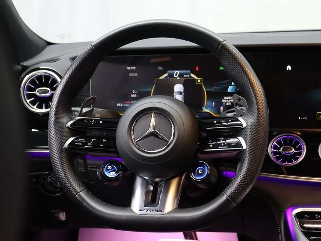 Mercedes-Benz AMG GT 2023 AMG GT 50 Coche deportivo de cuatro puertas interior foto 14 Mercedes-Benz AMG GT 2023 AMG GT 50 Coche deportivo de cuatro puertas interior foto 14