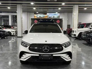 Mercedes-Benz GLC Coupe 2024 GLC 260 4MATIC coupe SUV exterior photo 2 Mercedes-Benz GLC Coupe 2024 GLC 260 4MATIC coupe SUV exterior photo 2
