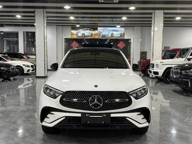 Mercedes-Benz GLC Coupe 2024 GLC 260 4MATIC coupe SUV exterior photo 2 Mercedes-Benz GLC Coupe 2024 GLC 260 4MATIC coupe SUV exterior photo 2