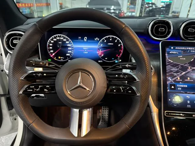 Mercedes-Benz GLC Coupe 2024 GLC 260 4MATIC coupe SUV exterior photo 7 Mercedes-Benz GLC Coupe 2024 GLC 260 4MATIC coupe SUV exterior photo 7