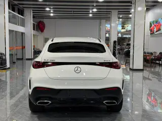 Mercedes-Benz GLC Coupe 2024 GLC 260 4MATIC coupe SUV interior photo 14 Mercedes-Benz GLC Coupe 2024 GLC 260 4MATIC coupe SUV interior photo 14