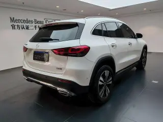 Mercedes-Benz GLA 2023 GLA 220 exterior photo 5