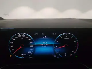 Mercedes-Benz GLA 2023 GLA 220 exterior photo 8