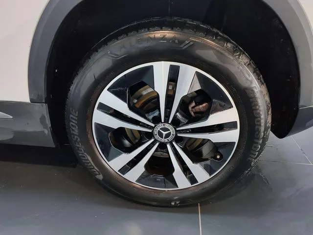 Mercedes-Benz GLA 2023 GLA 220 exterior photo 9