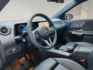 Mercedes-Benz GLA 2023 GLA 220 interior photo 17