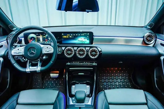 Mercedes-Benz Mercedes-AMG A-Class 2022 AMG A 35 4MATIC exterior foto 3 Mercedes-Benz Mercedes-AMG A-Class 2022 AMG A 35 4MATIC exterior foto 3