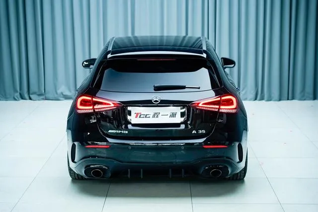 Mercedes-Benz Mercedes-AMG A-Class 2022 AMG A 35 4MATIC interior foto 9 Mercedes-Benz Mercedes-AMG A-Class 2022 AMG A 35 4MATIC interior foto 9