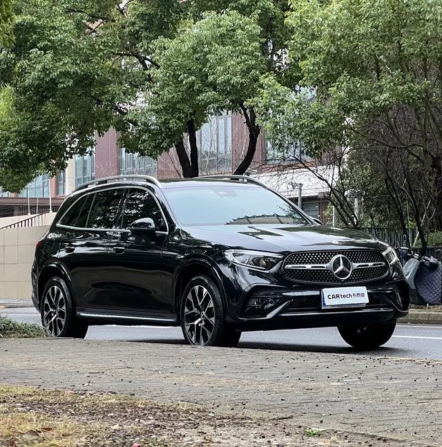 Mercedes-Benz GLC 2023 GLC 260 L 4MATIC Dynamic 5 seat exterior photo 3 Mercedes-Benz GLC 2023 GLC 260 L 4MATIC Dynamic 5 seat exterior photo 3
