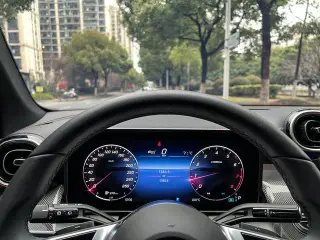 Mercedes-Benz GLC 2023 GLC 260 L 4MATIC Dynamic 5 seat exterior photo 8 Mercedes-Benz GLC 2023 GLC 260 L 4MATIC Dynamic 5 seat exterior photo 8