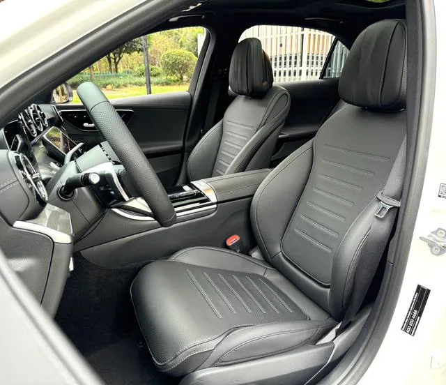 Mercedes-Benz C-Class 2023 C 260 L Version sportive extérieur photo 5 Mercedes-Benz C-Class 2023 C 260 L Version sportive extérieur photo 5