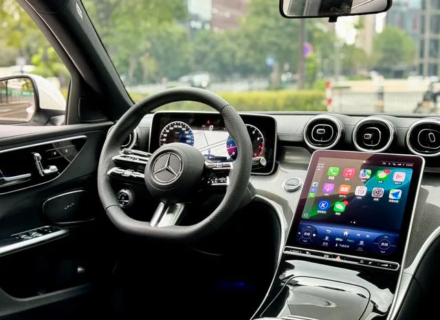 Mercedes-Benz C-Class 2023 C 260 L Version sportive intérieur photo 6 Mercedes-Benz C-Class 2023 C 260 L Version sportive intérieur photo 6