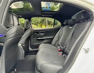 Mercedes-Benz C-Class 2023 C 260 L Version sportive intérieur photo 10 Mercedes-Benz C-Class 2023 C 260 L Version sportive intérieur photo 10