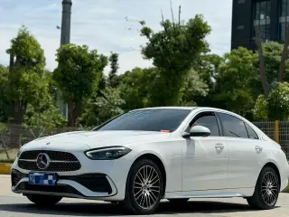 Mercedes-Benz C-Class 2023 Mise à jour C 200 L Version sportive extérieur photo 1 Mercedes-Benz C-Class 2023 Mise à jour C 200 L Version sportive extérieur photo 1
