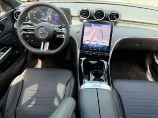 Mercedes-Benz C-Class 2023 Mise à jour C 200 L Version sportive intérieur photo 7 Mercedes-Benz C-Class 2023 Mise à jour C 200 L Version sportive intérieur photo 7