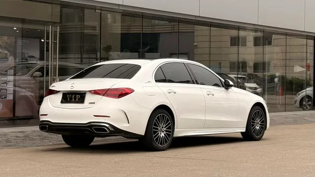 Mercedes-Benz C-Class 2022 Reforma C 260 L Versión deportiva exterior foto 6 Mercedes-Benz C-Class 2022 Reforma C 260 L Versión deportiva exterior foto 6