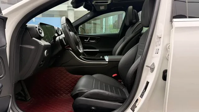 Mercedes-Benz C-Class 2022 Reforma C 260 L Versión deportiva interior foto 10 Mercedes-Benz C-Class 2022 Reforma C 260 L Versión deportiva interior foto 10