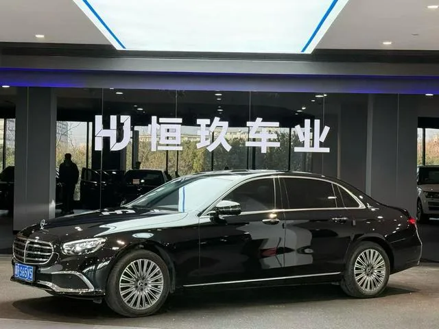 Mercedes-Benz E-Class 2023 Restyling E 300 L Fashionable Passenger car exterior photo 1 Mercedes-Benz E-Class 2023 Restyling E 300 L Fashionable Passenger car exterior photo 1