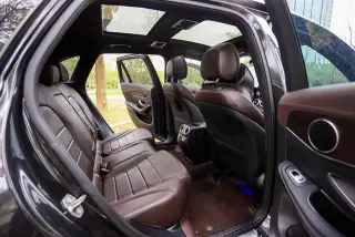 Mercedes-Benz GLC 2020 Restyling GLC 260 L 4MATIC Dynamic interior photo 8 Mercedes-Benz GLC 2020 Restyling GLC 260 L 4MATIC Dynamic interior photo 8