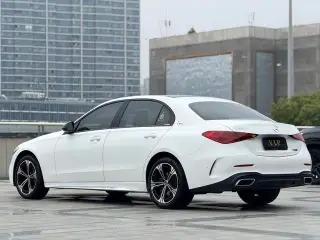 Mercedes-Benz C-Class 2022 C 260 L Edición deportiva Haoye exterior foto 4