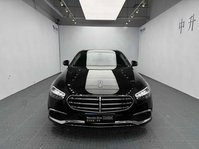 Mercedes-Benz E-Class 2022 Three changes E 300 L Fashionable Passenger car exterior photo 2 Mercedes-Benz E-Class 2022 Three changes E 300 L Fashionable Passenger car exterior photo 2