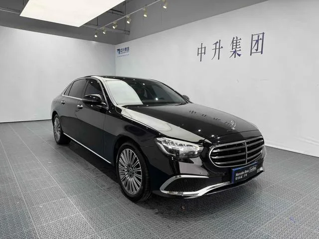 Mercedes-Benz E-Class 2022 Three changes E 300 L Fashionable Passenger car exterior photo 3 Mercedes-Benz E-Class 2022 Three changes E 300 L Fashionable Passenger car exterior photo 3