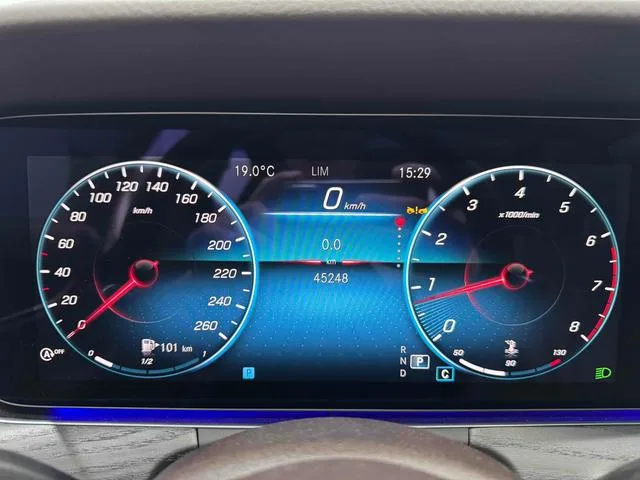 Mercedes-Benz E-Class 2022 Three changes E 300 L Fashionable Passenger car exterior photo 8 Mercedes-Benz E-Class 2022 Three changes E 300 L Fashionable Passenger car exterior photo 8
