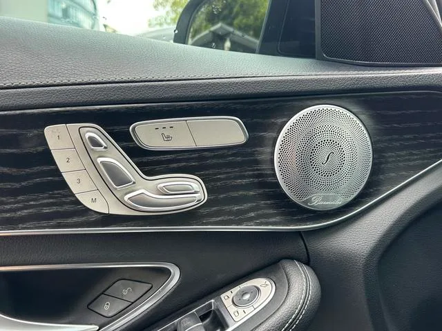 Mercedes-Benz C-Class 2021 C 260 L Sports Star Yao Zhen Tibetan Edition interior photo 12 Mercedes-Benz C-Class 2021 C 260 L Sports Star Yao Zhen Tibetan Edition interior photo 12