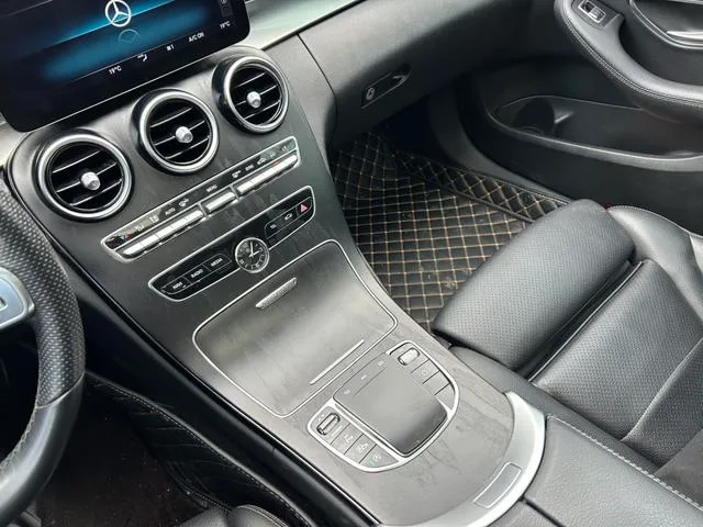 Mercedes-Benz C-Class 2021 C 260 L Sports Star Yao Zhen Tibetan Edition interior photo 15 Mercedes-Benz C-Class 2021 C 260 L Sports Star Yao Zhen Tibetan Edition interior photo 15