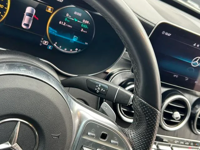 Mercedes-Benz C-Class 2021 C 260 L Sports Star Yao Zhen Tibetan Edition interior photo 17 Mercedes-Benz C-Class 2021 C 260 L Sports Star Yao Zhen Tibetan Edition interior photo 17