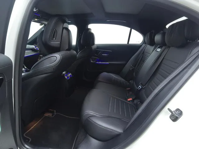 Mercedes-Benz C-Class 2025 C 260 L Hao Night Sports Edition interior photo 14 Mercedes-Benz C-Class 2025 C 260 L Hao Night Sports Edition interior photo 14