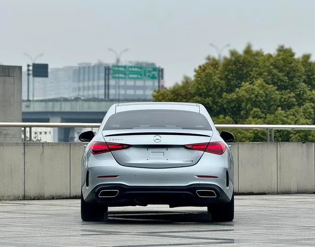 Mercedes-Benz C-Class 2023 C 260 L Hao Night Sports Edition exterior photo 4 Mercedes-Benz C-Class 2023 C 260 L Hao Night Sports Edition exterior photo 4