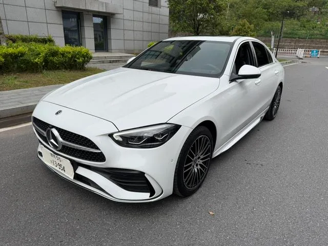 Mercedes-Benz C-Class 2024 C 200 L Sports version exterior photo 1 Mercedes-Benz C-Class 2024 C 200 L Sports version exterior photo 1