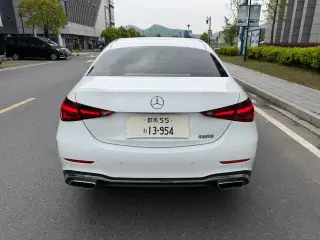 Mercedes-Benz C-Class 2024 C 200 L Sports version interior photo 13 Mercedes-Benz C-Class 2024 C 200 L Sports version interior photo 13