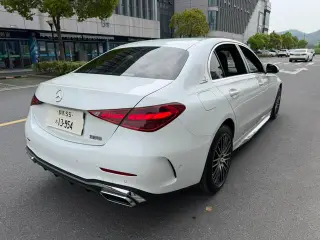 Mercedes-Benz C-Class 2024 C 200 L Sports version interior photo 14 Mercedes-Benz C-Class 2024 C 200 L Sports version interior photo 14
