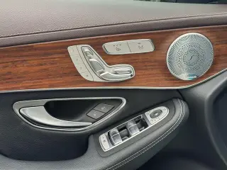 Mercedes-Benz GLC 2021 GLC 300 L 4MATIC Type dynamique extérieur photo 7 Mercedes-Benz GLC 2021 GLC 300 L 4MATIC Type dynamique extérieur photo 7