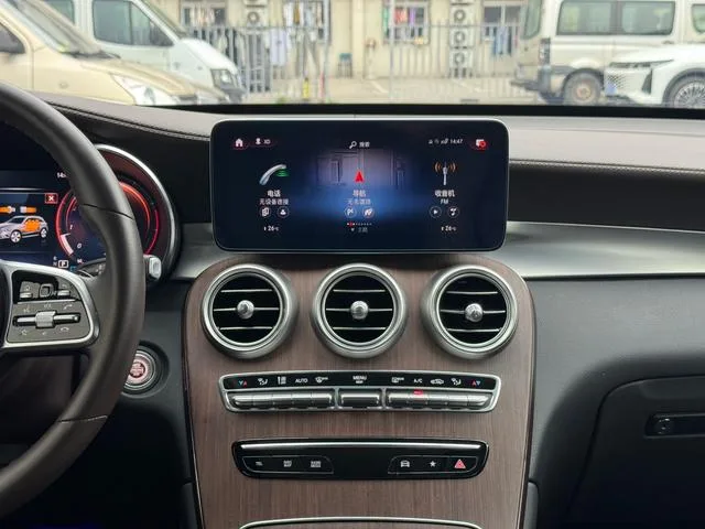 Mercedes-Benz GLC 2021 GLC 300 L 4MATIC Type dynamique intérieur photo 15 Mercedes-Benz GLC 2021 GLC 300 L 4MATIC Type dynamique intérieur photo 15