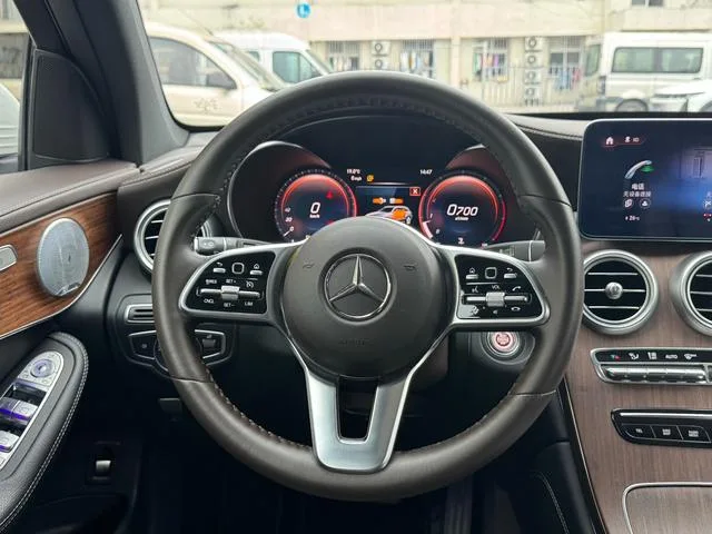 Mercedes-Benz GLC 2021 GLC 300 L 4MATIC Type dynamique intérieur photo 16 Mercedes-Benz GLC 2021 GLC 300 L 4MATIC Type dynamique intérieur photo 16
