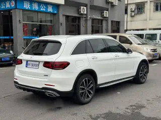 Mercedes-Benz GLC 2021 GLC 300 L 4MATIC Type dynamique intérieur photo 17 Mercedes-Benz GLC 2021 GLC 300 L 4MATIC Type dynamique intérieur photo 17