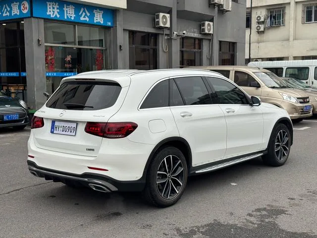 Mercedes-Benz GLC 2021 GLC 300 L 4MATIC Type dynamique intérieur photo 17 Mercedes-Benz GLC 2021 GLC 300 L 4MATIC Type dynamique intérieur photo 17