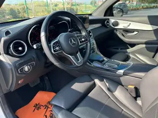 Mercedes-Benz GLC Coupe 2021 GLC 260 4MATIC Coupé SUV extérieur photo 6 Mercedes-Benz GLC Coupe 2021 GLC 260 4MATIC Coupé SUV extérieur photo 6