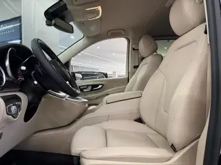 Mercedes-Benz V-Class 2022 V 260 Versión piloto interior foto 11 Mercedes-Benz V-Class 2022 V 260 Versión piloto interior foto 11