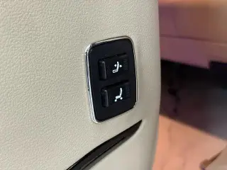 Mercedes-Benz V-Class 2022 V 260 Versión piloto interior foto 17 Mercedes-Benz V-Class 2022 V 260 Versión piloto interior foto 17