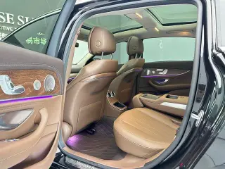 Mercedes-Benz E-Class 2023 E 300 L De lujo Coche interior foto 6 Mercedes-Benz E-Class 2023 E 300 L De lujo Coche interior foto 6