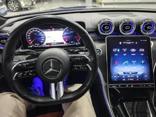 Mercedes-Benz C-Class 2022 C 260 L Sports version interior photo 16 Mercedes-Benz C-Class 2022 C 260 L Sports version interior photo 16