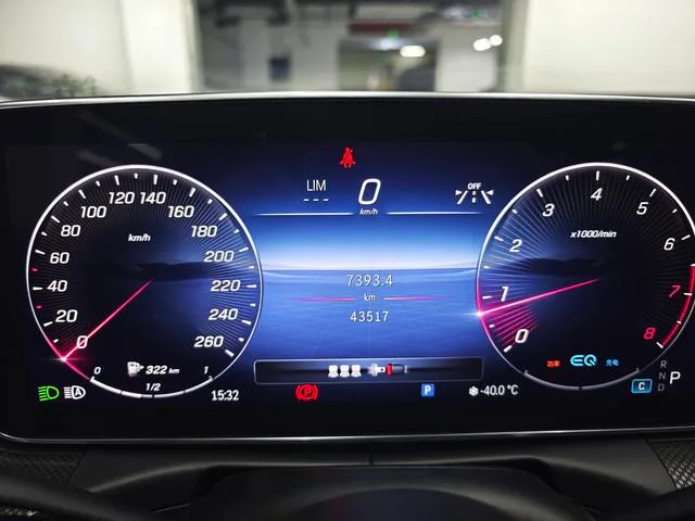 Mercedes-Benz C-Class 2022 C 260 L Sports version interior photo 20 Mercedes-Benz C-Class 2022 C 260 L Sports version interior photo 20