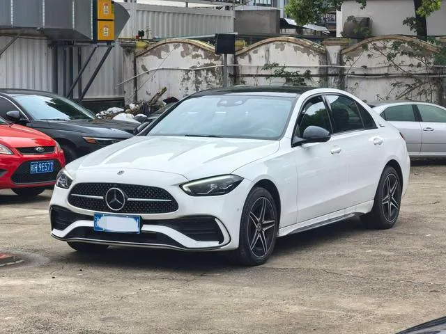 Mercedes-Benz C-Class 2025 C 260 L Edición deportiva Haoye exterior foto 4 Mercedes-Benz C-Class 2025 C 260 L Edición deportiva Haoye exterior foto 4