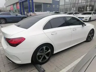 Mercedes-Benz A-Class 2023 A 200 L Sport Sedan Fashion Edition interior photo 7 Mercedes-Benz A-Class 2023 A 200 L Sport Sedan Fashion Edition interior photo 7