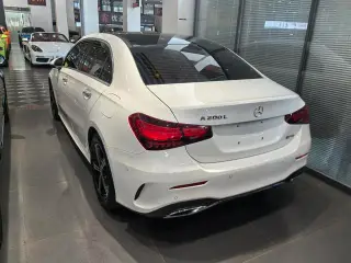 Mercedes-Benz A-Class 2023 A 200 L Sport Sedan Fashion Edition interior photo 8 Mercedes-Benz A-Class 2023 A 200 L Sport Sedan Fashion Edition interior photo 8